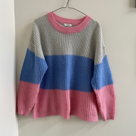 pastel color sweater